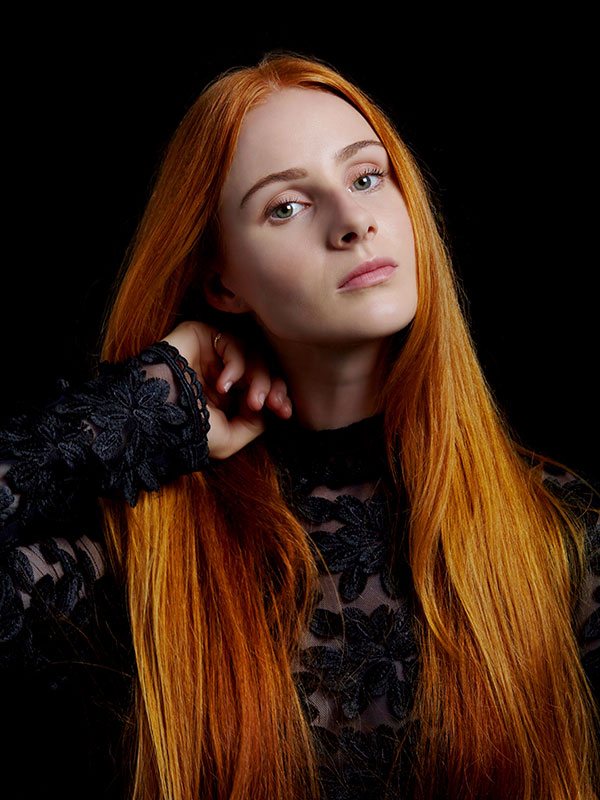 Vera Blue: Creating Her Debut Album 'Perennial' And Experimenting With ...